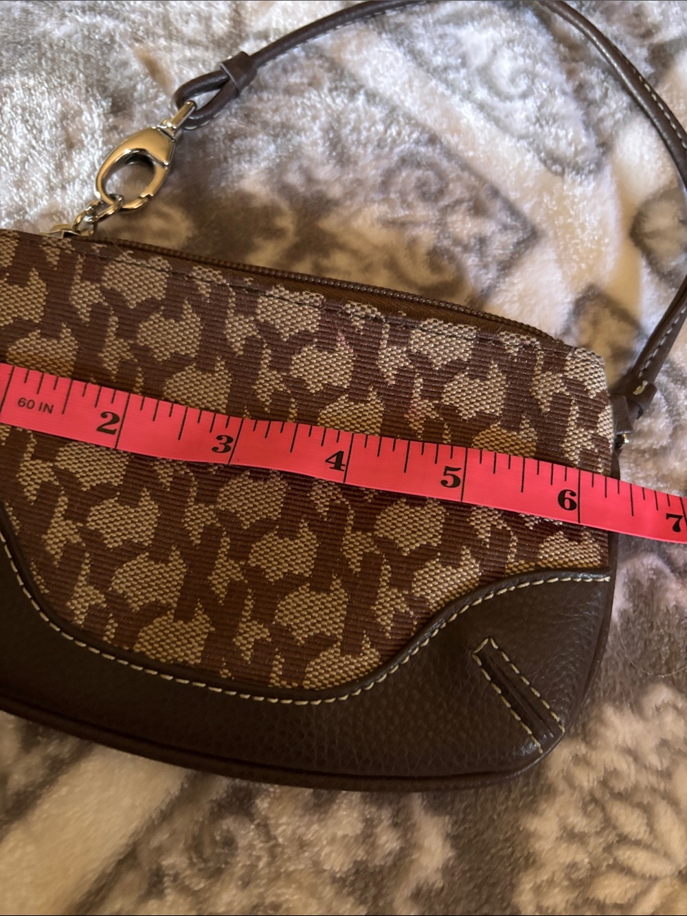 New York & Company Brown Patterned Wristlet Clutch - Picture 8 of 11